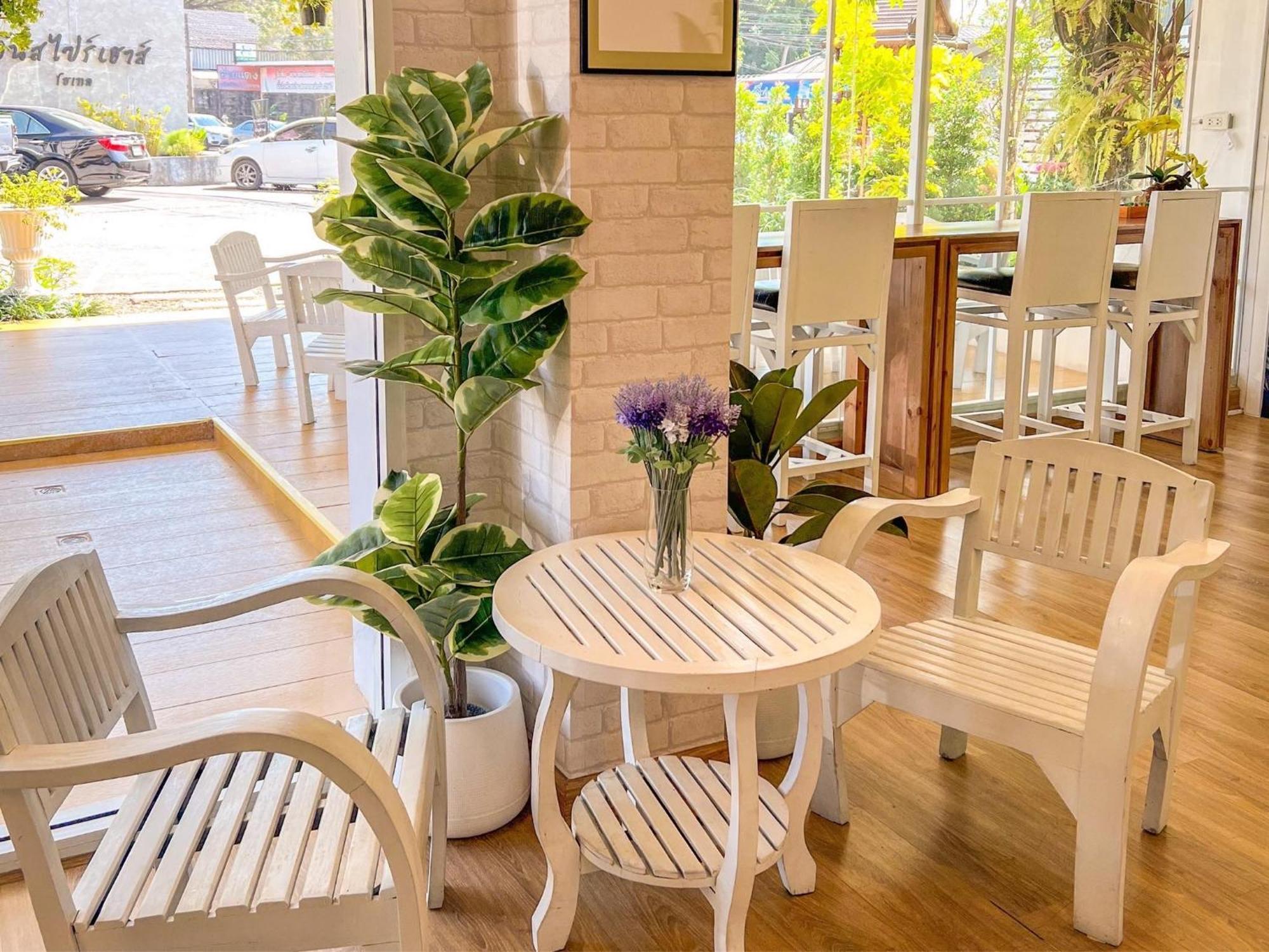 Inspire House Hotel Chiang Mai Exteriör bild