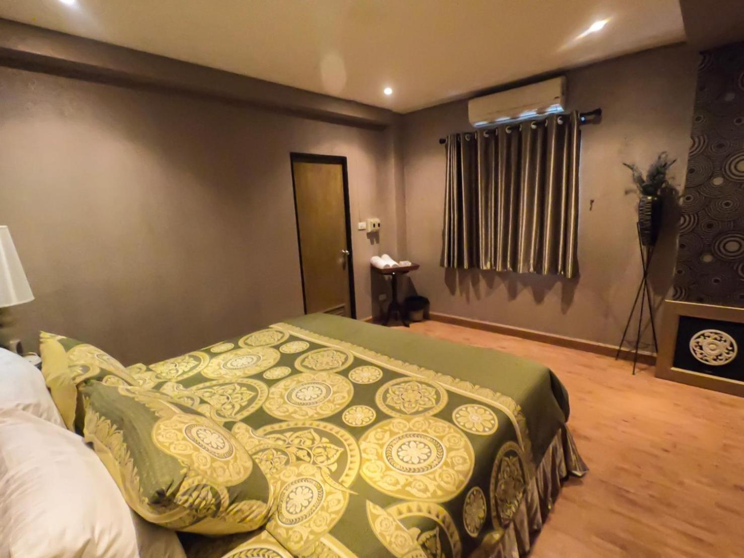 Inspire House Hotel Chiang Mai Exteriör bild